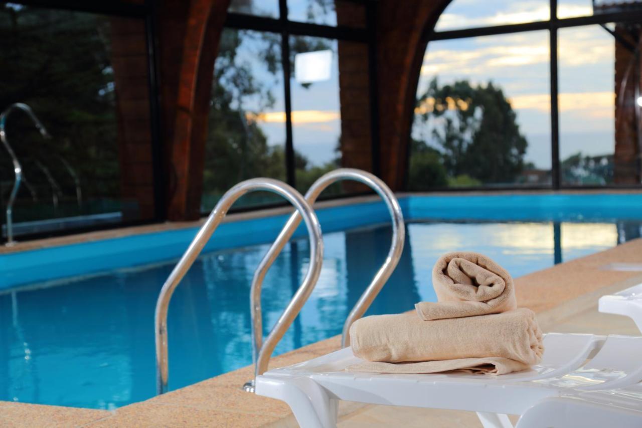 Cabanas Y Spa Costa Patagonia - Piscina Climatizada Пичилему Екстериор снимка